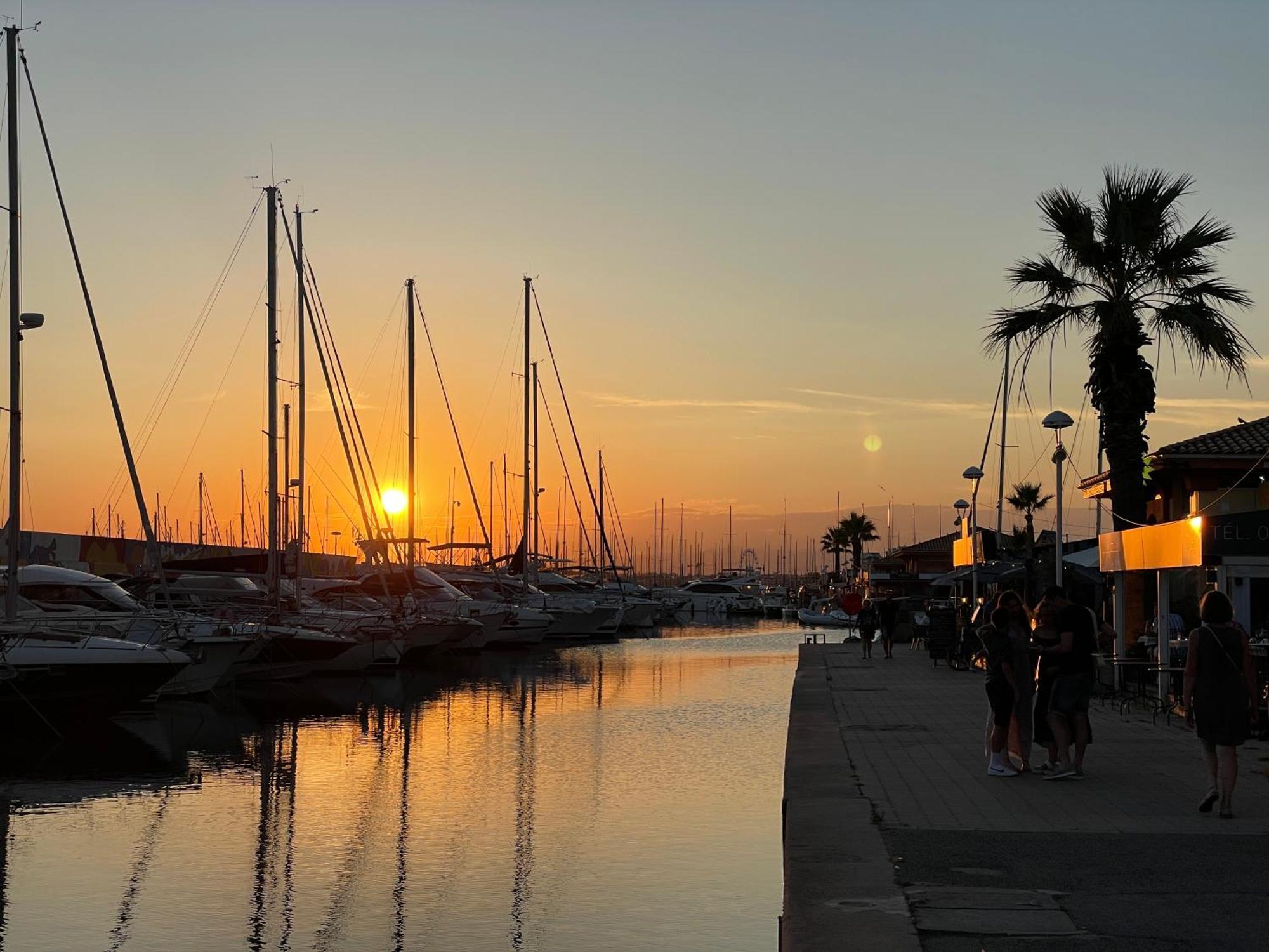 Yacht Studio Galarne Saint-Raphael  Bagian luar foto
